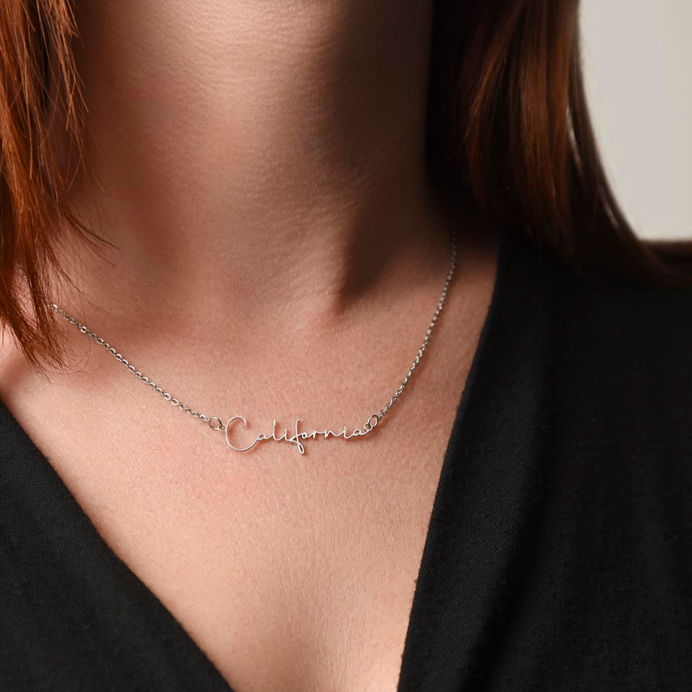 Horizontal Custom Name Necklace | Grandma